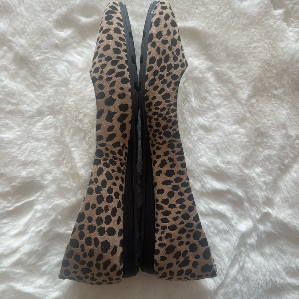 Shoes - Picture 3 of 4